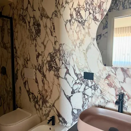 Amora فندق مبيت وإفطار باري
